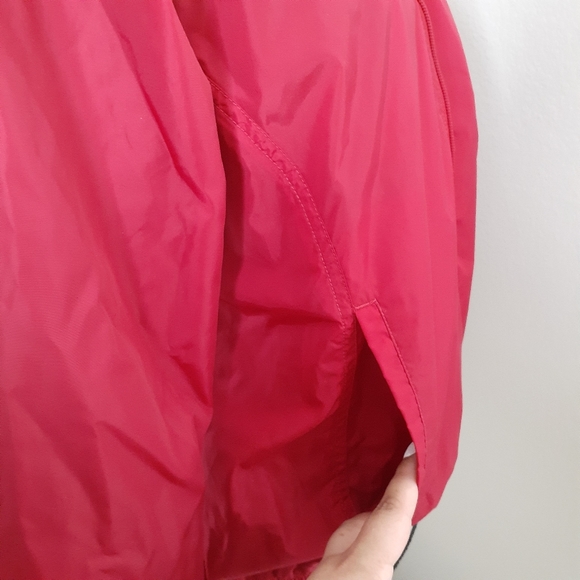 NEW Nike Red jacket windbreaker Size S - Picture 7 of 12